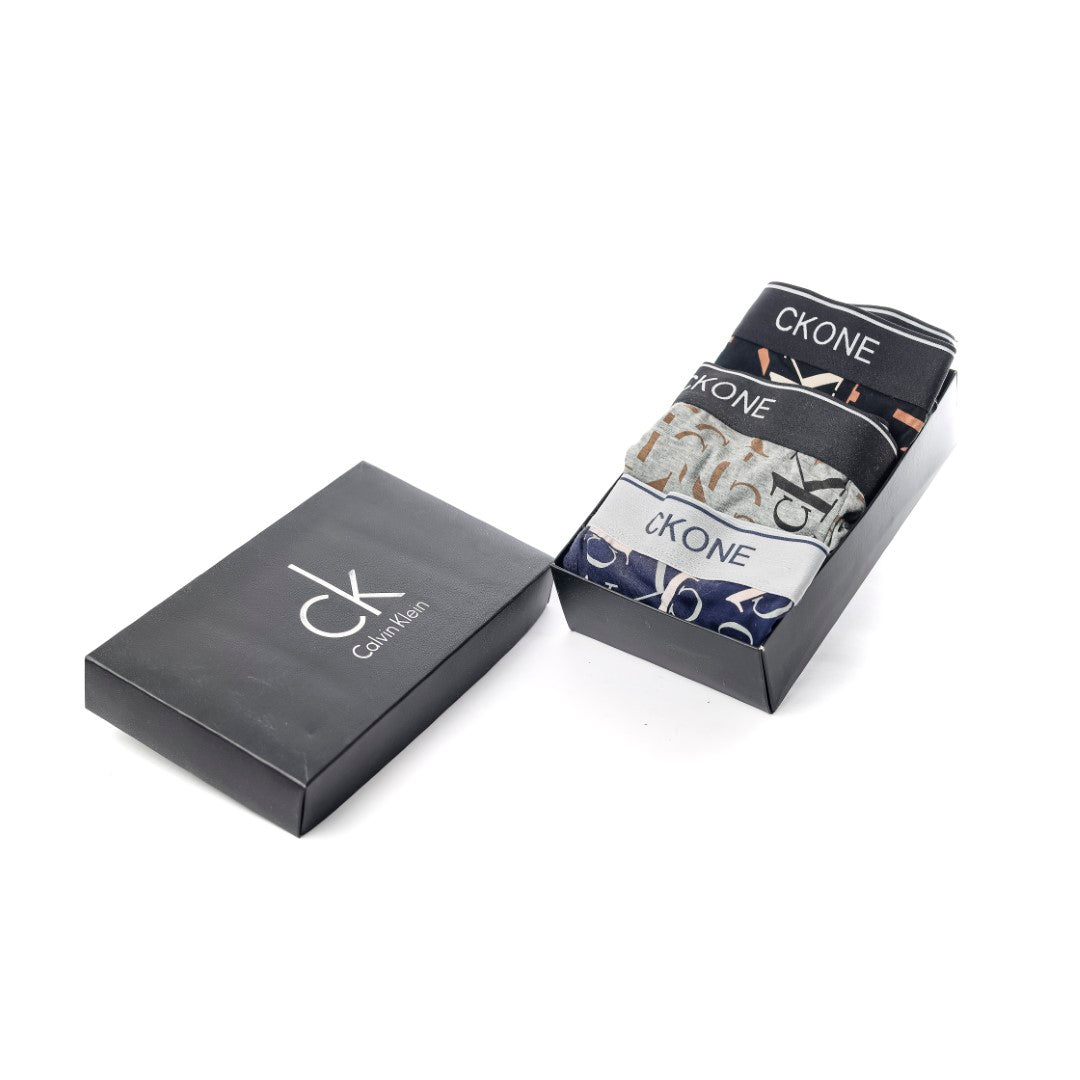 ملابس داخلية كالفن كلاين