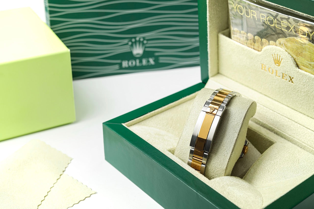 Rolex OYSTER Watch 8