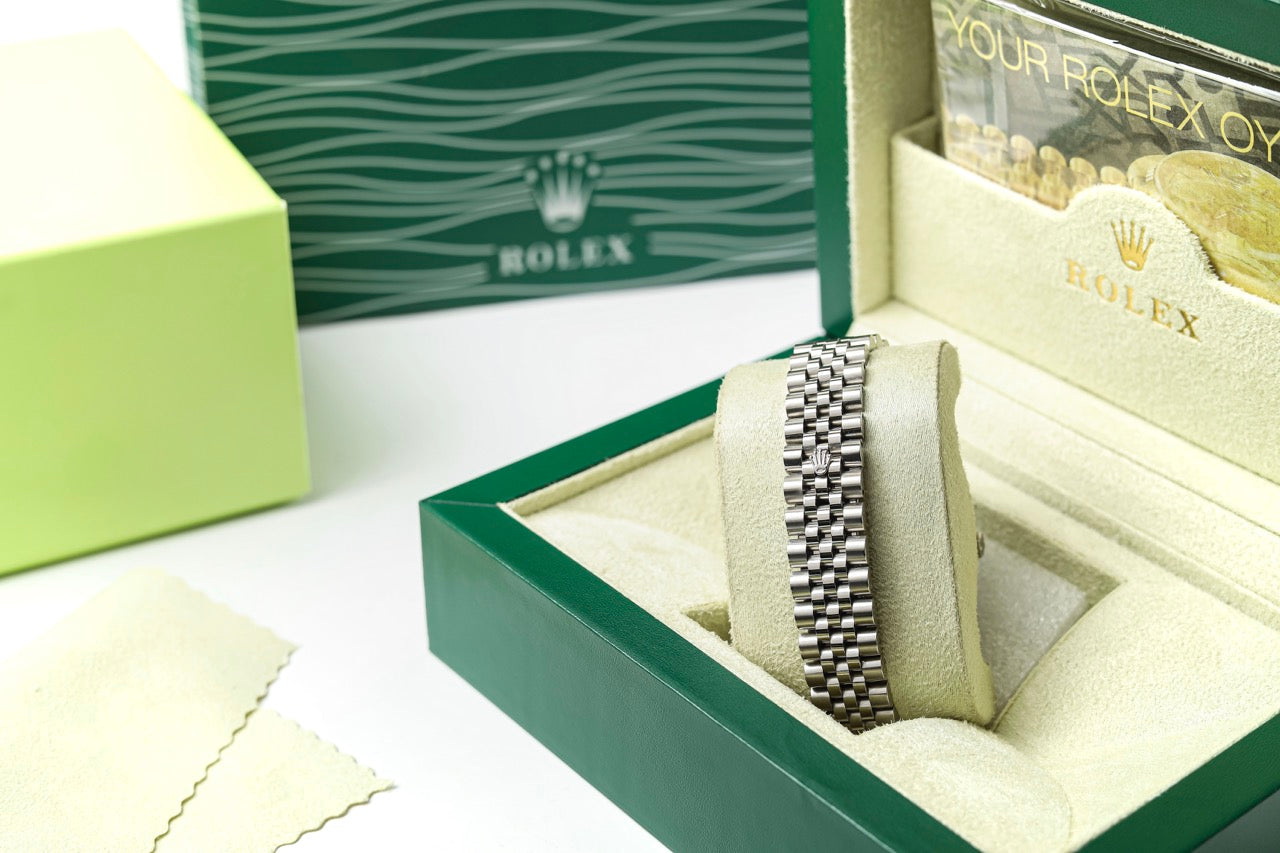 Rolex OYSTER Watch 13