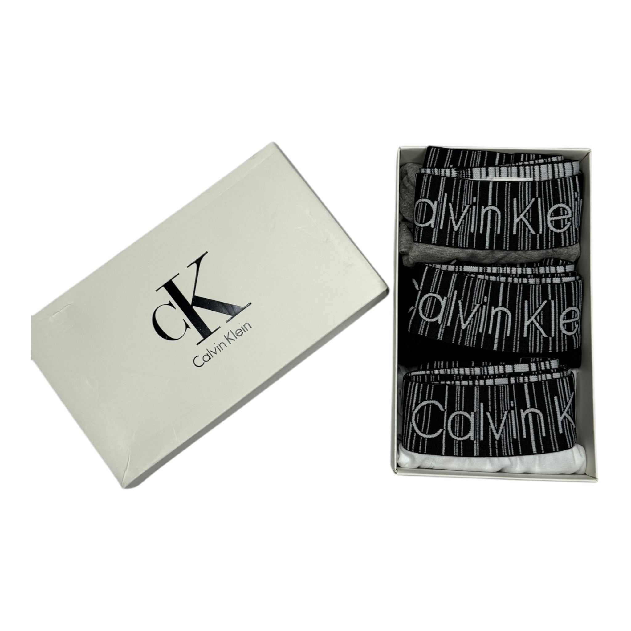 ملابس داخلية كالفن كلاين