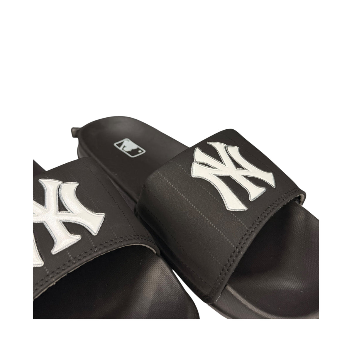 MLB New York slippers