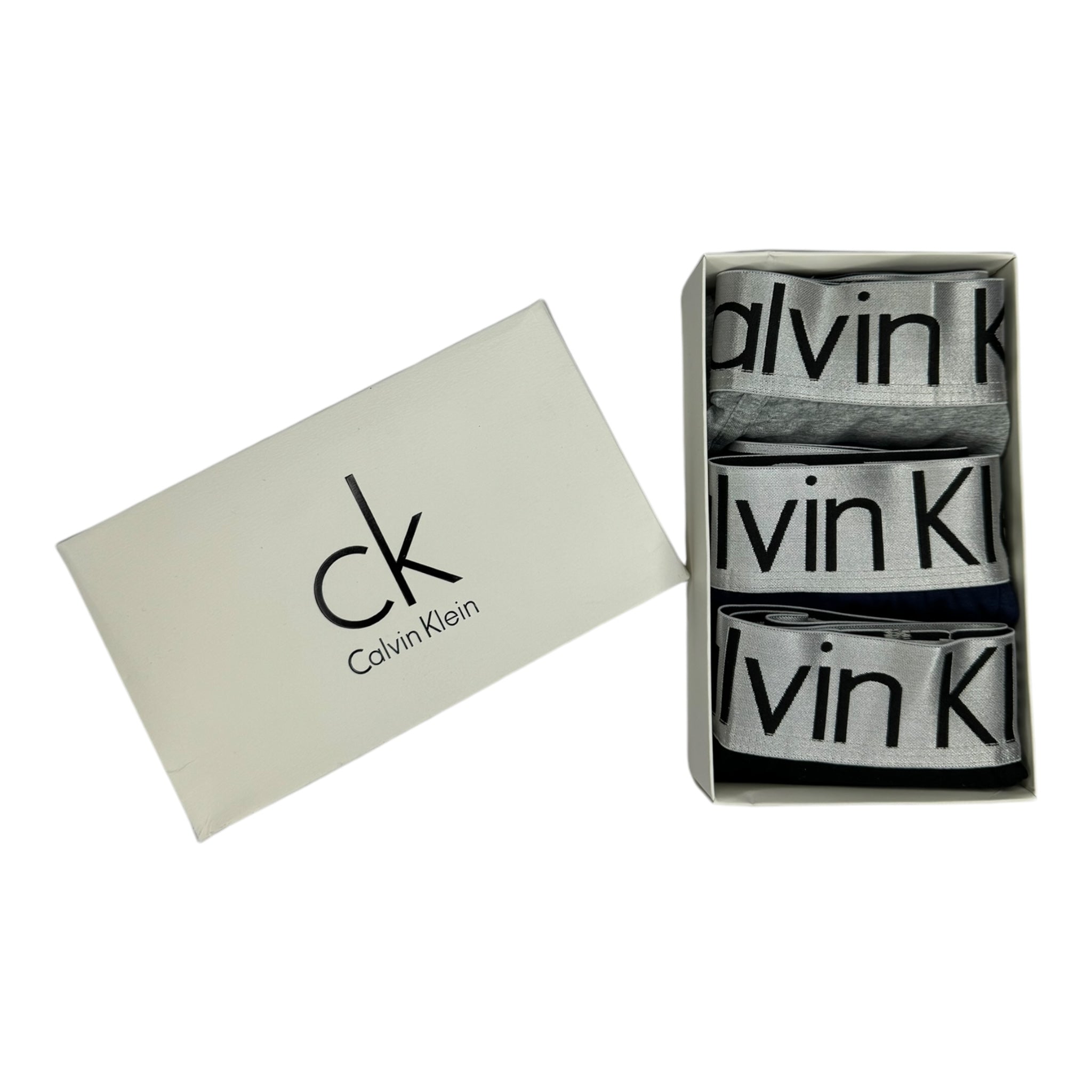 ملابس داخلية كالفن كلاين