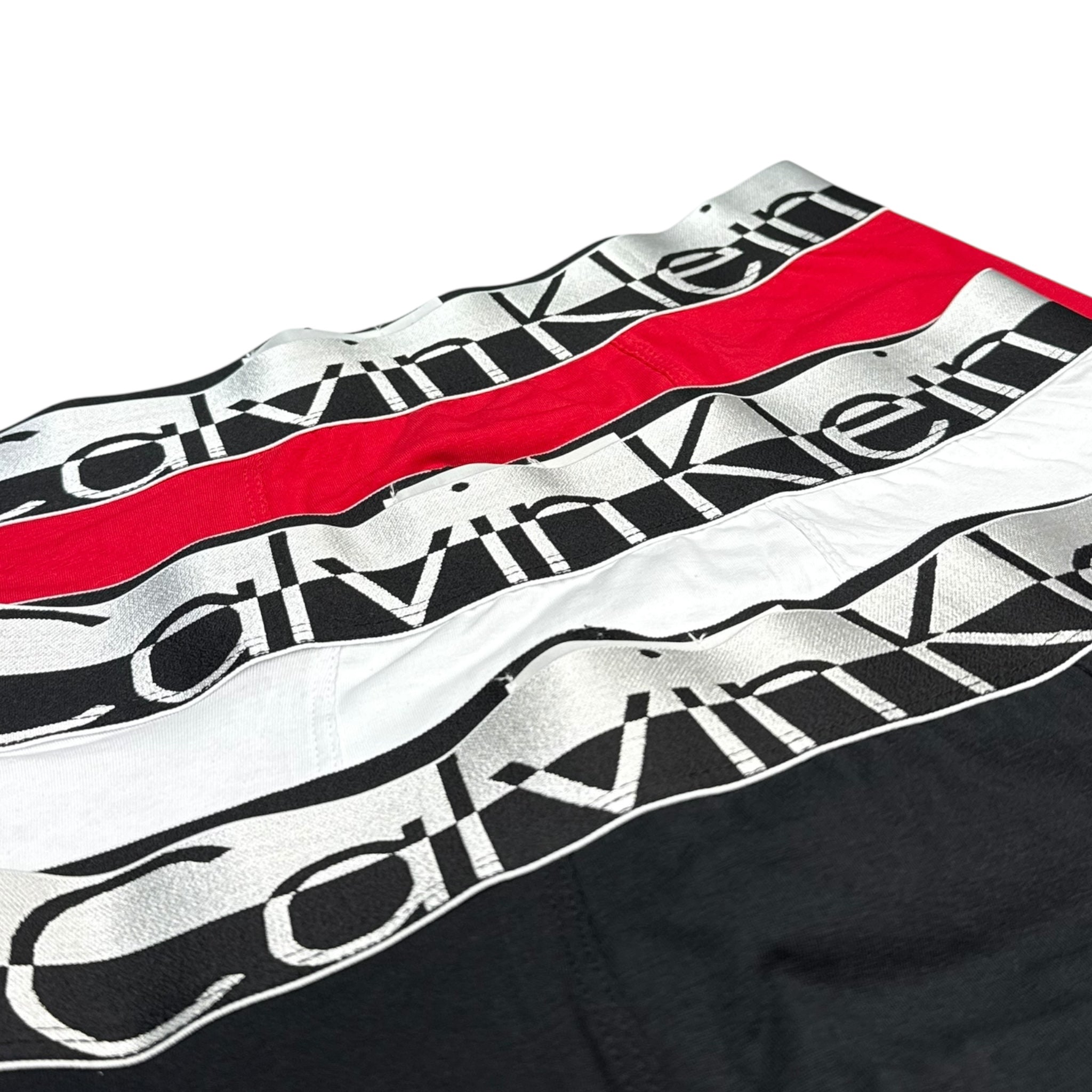 ملابس داخلية كالفن كلاين