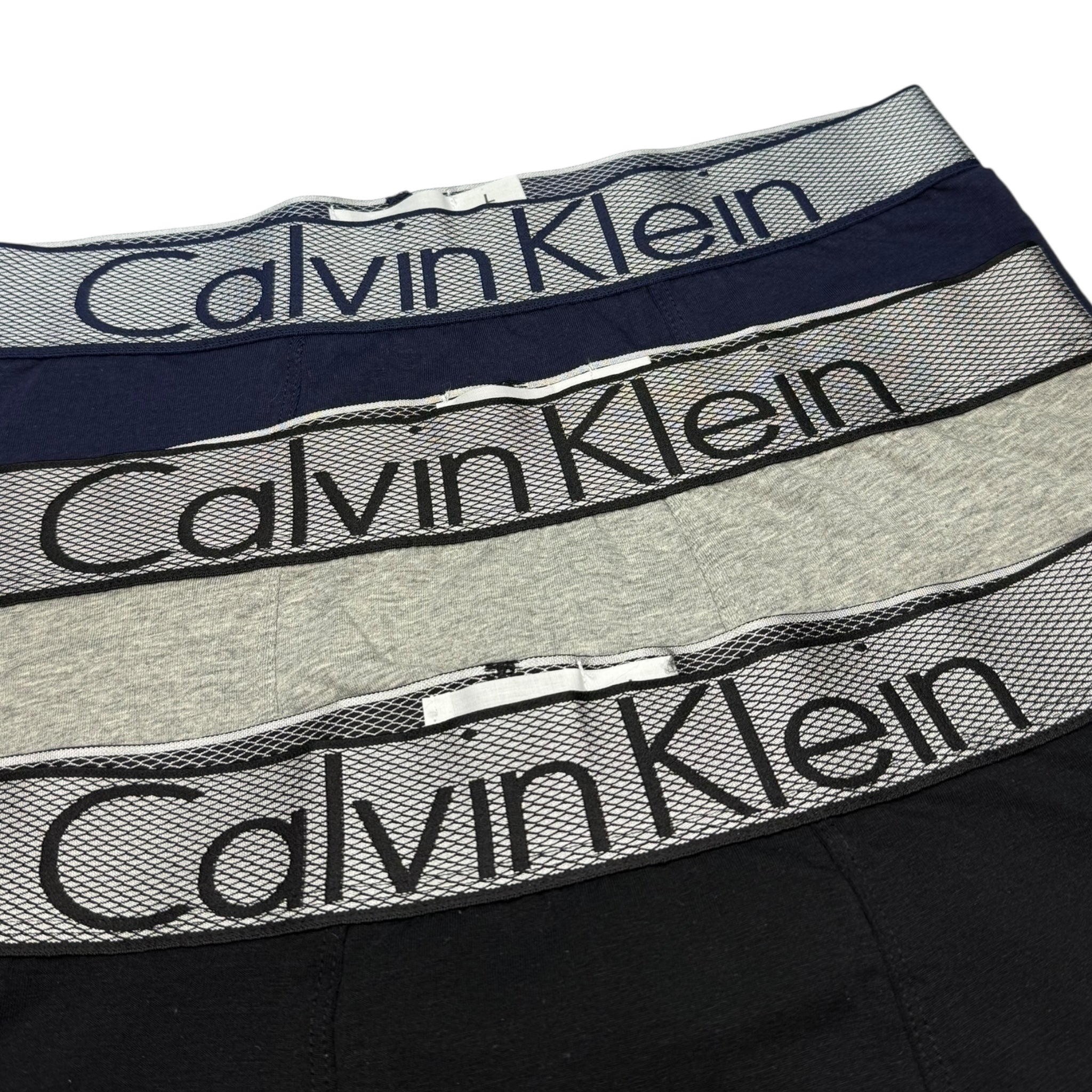 ملابس داخلية كالفن كلاين