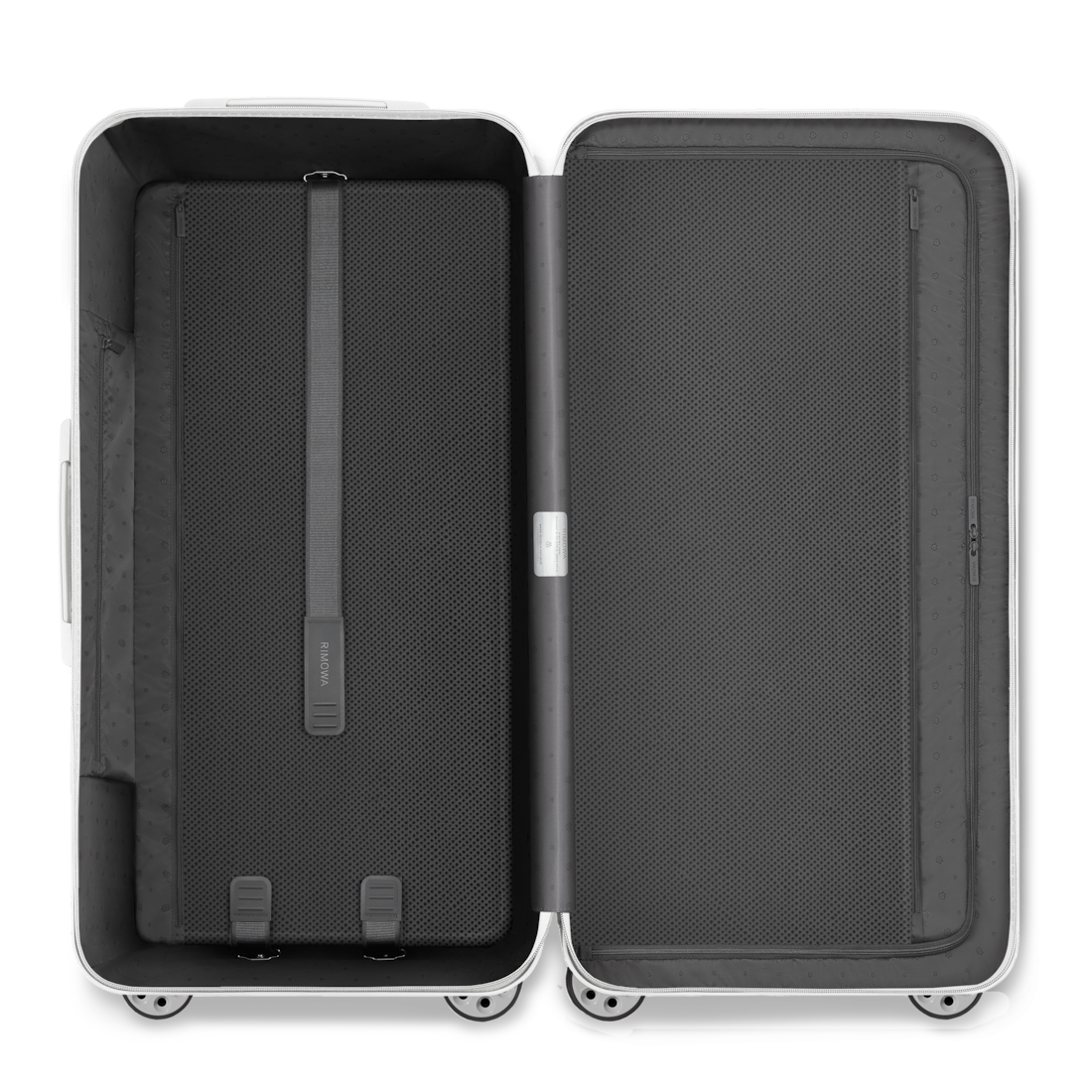 RIMOWA Essential Trunk Plus – Gloss White, product view 5