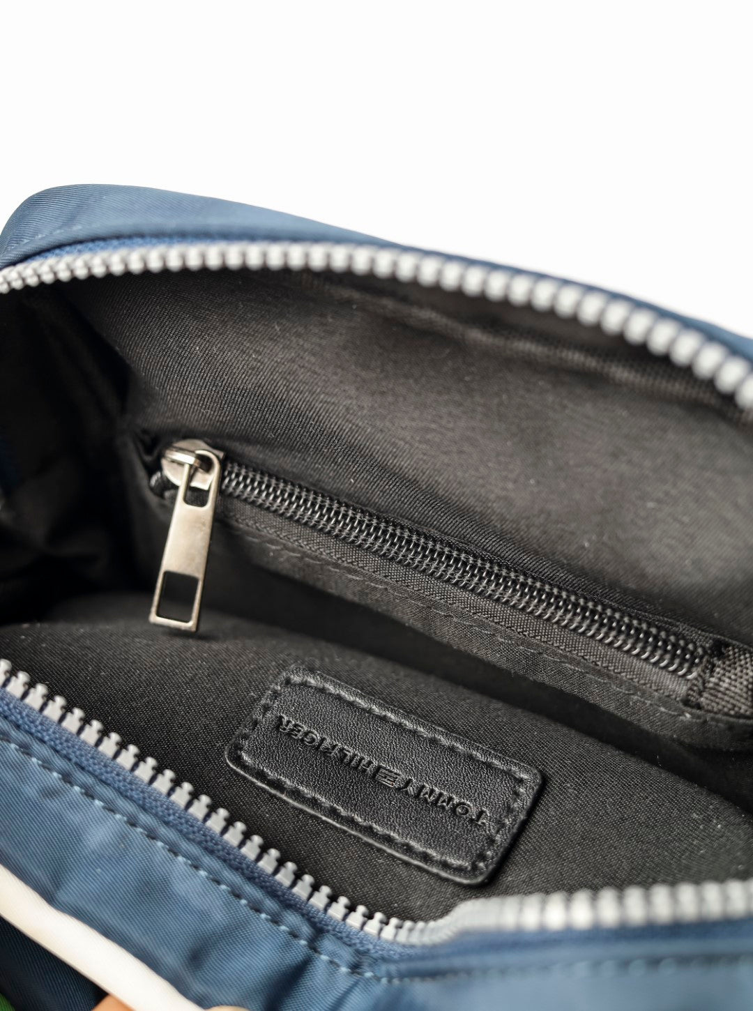 Tommy Hilfiger Cross Bag