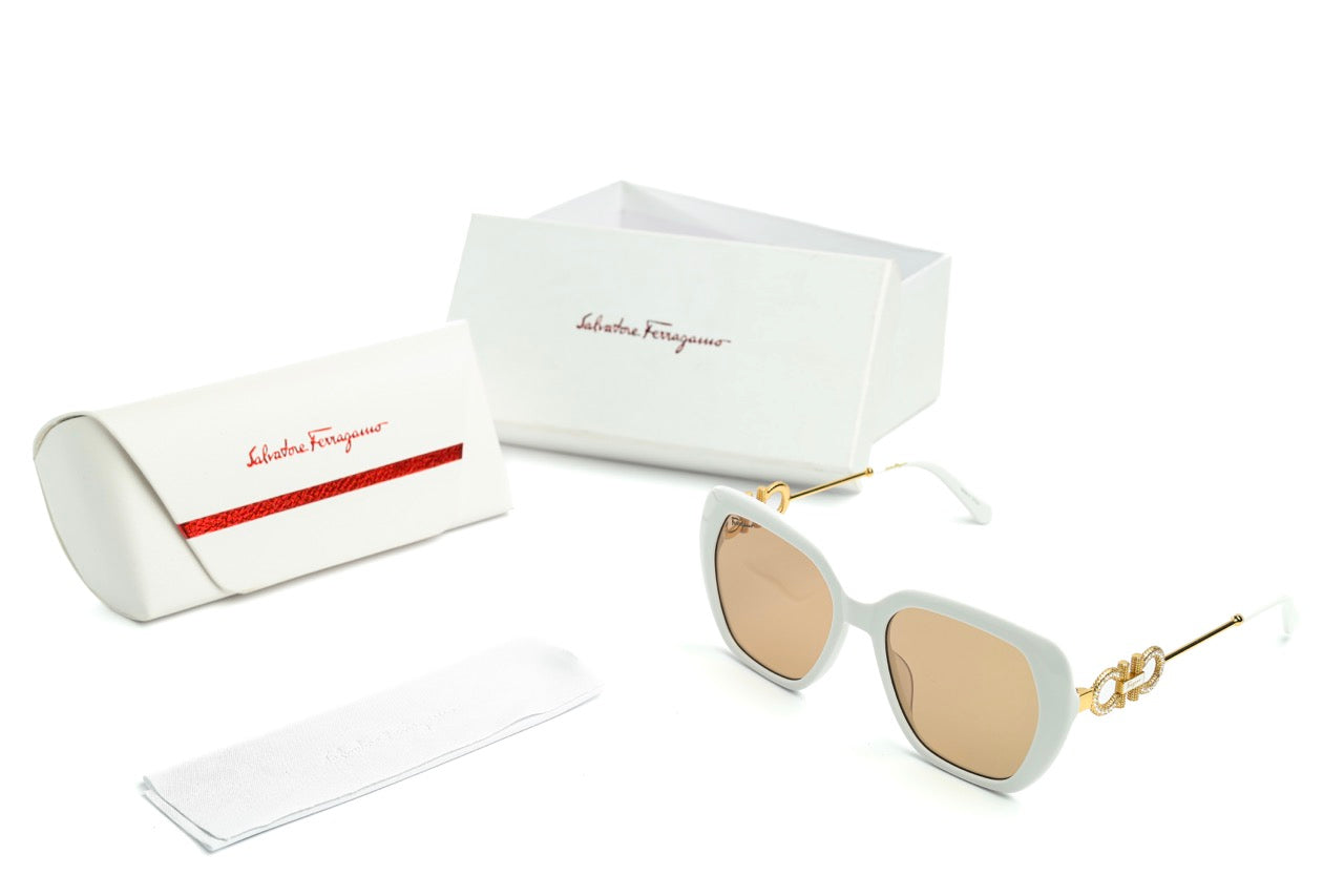Salvatore Ferragamo ホワイトサングラス Salvatore Ferragamo Sunglasses