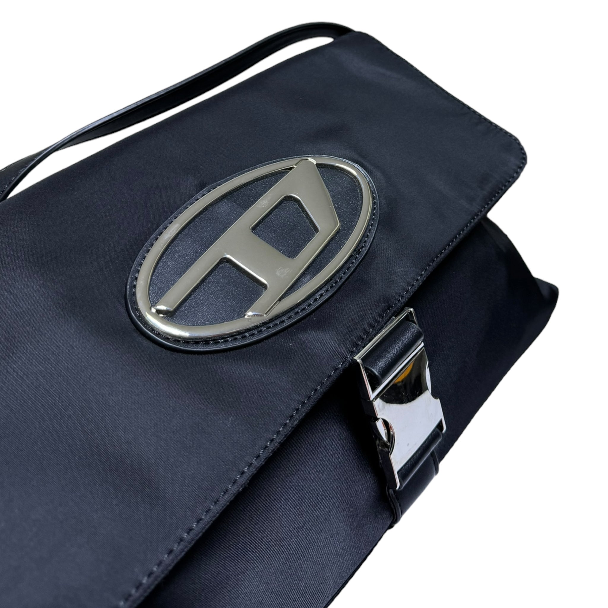 Diesel Cross Large