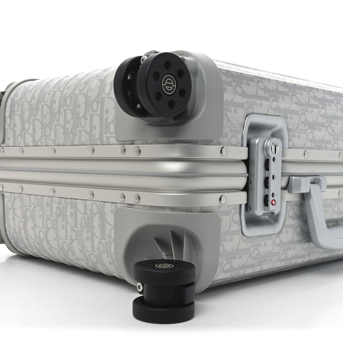 Christian Dior x RIMOWA Aluminum Gradient Cabin Luggage Silver — view 9