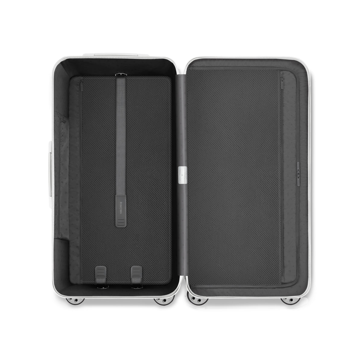RIMOWA Essential Trunk Plus – Gloss White, product view 5