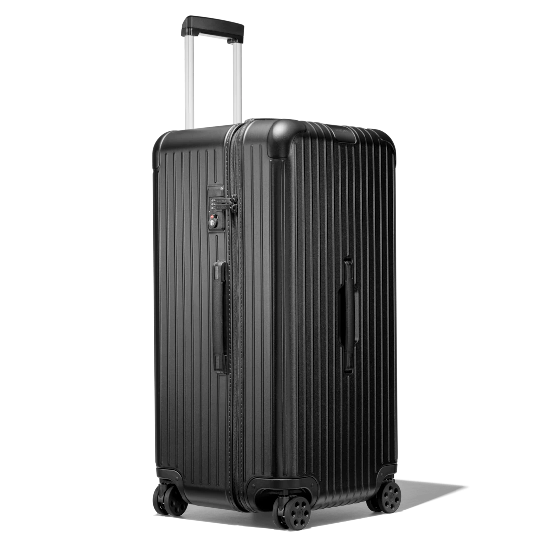 RIMOWA Essential Trunk Plus – Matte Black, product view 2