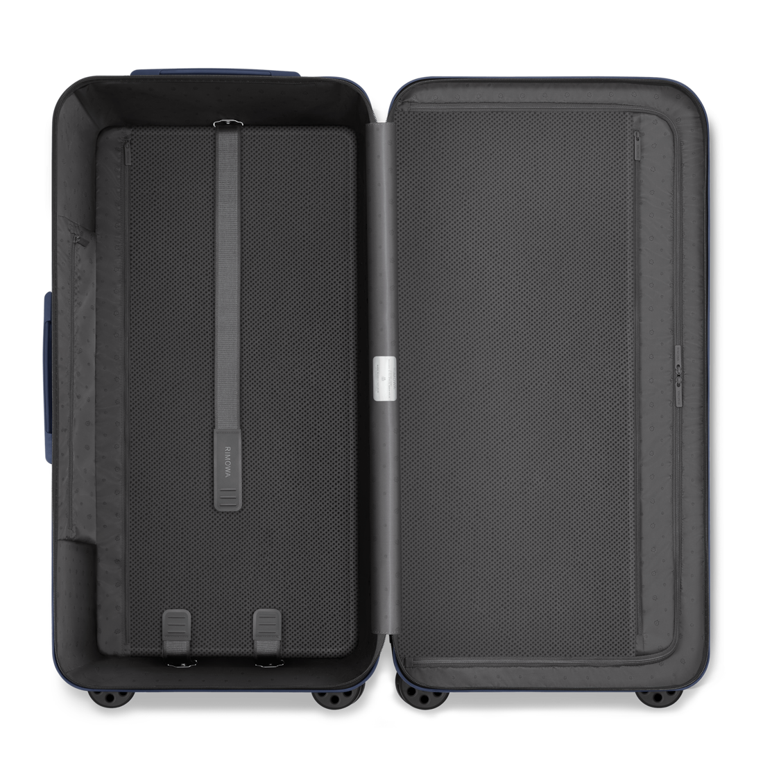 RIMOWA Essential Trunk Plus – Matte Blue, product view 5