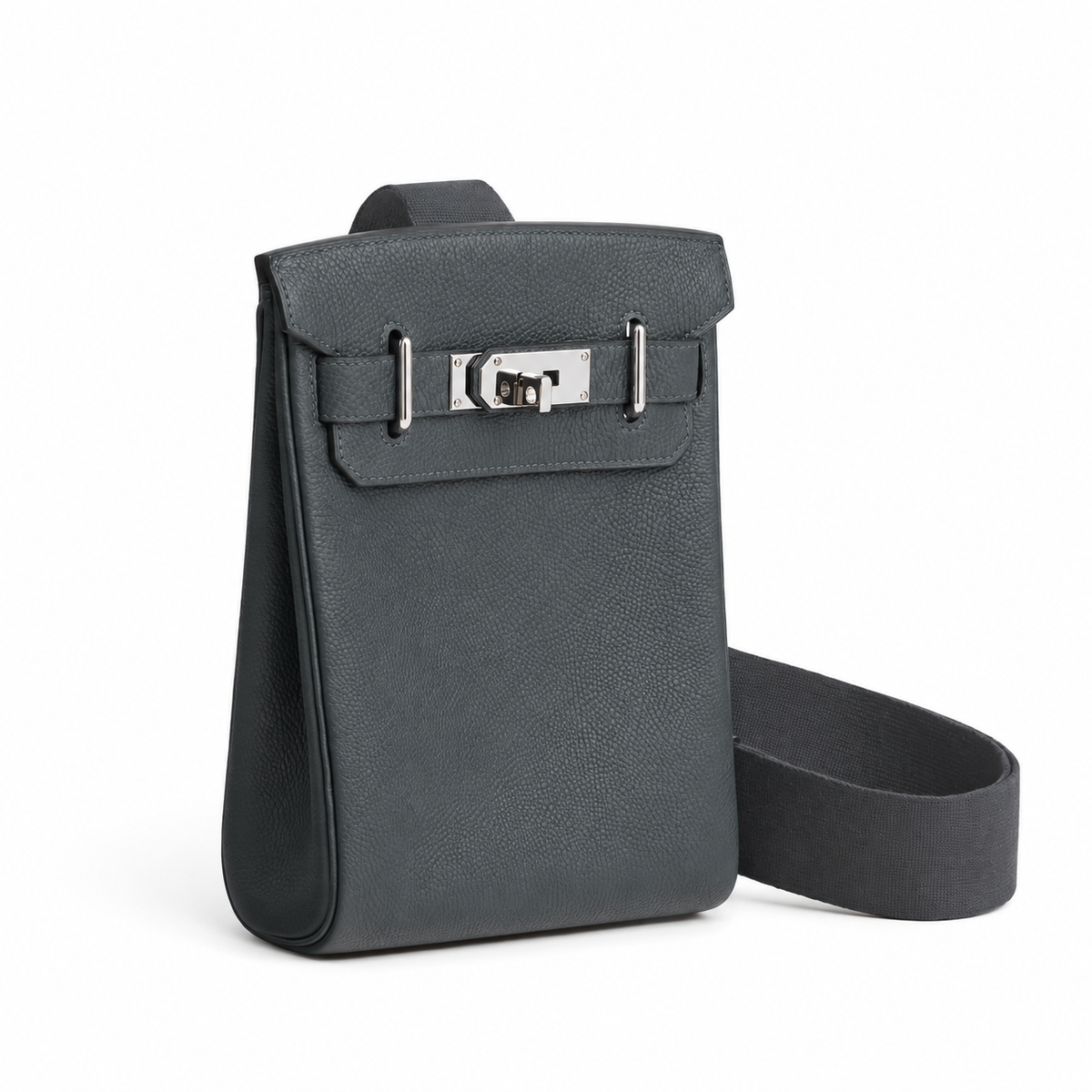 Hermès Hac a Dos PM – Gris Misty – Three-quarter view on white background